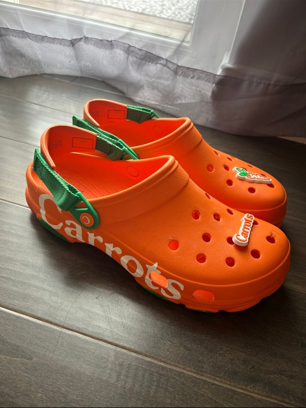 Crocs x Carrots size 12